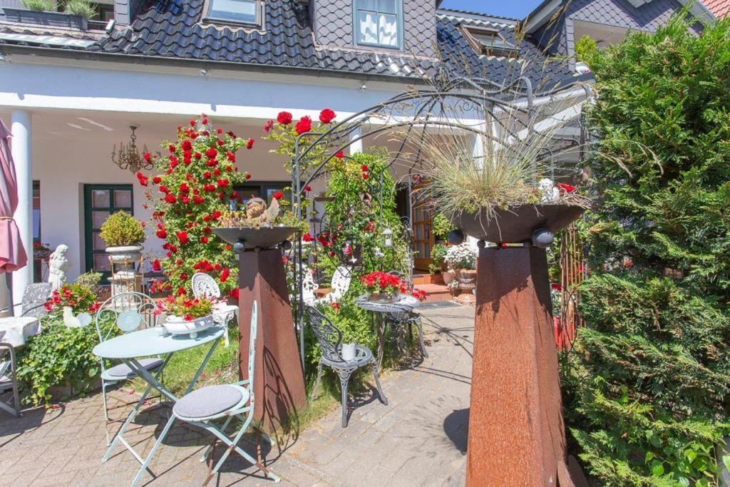 Cafesahne U Pension Dranske Exterior photo